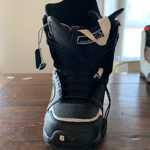Men’s Burton snowboard boots, sz 9.5